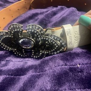 Miss me leather belt
